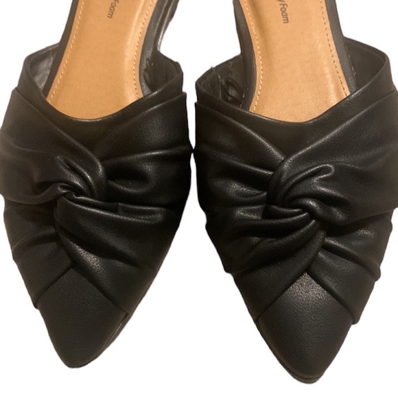 Black Memory Foam by Time and Tru 8 - Picture 5 of 5